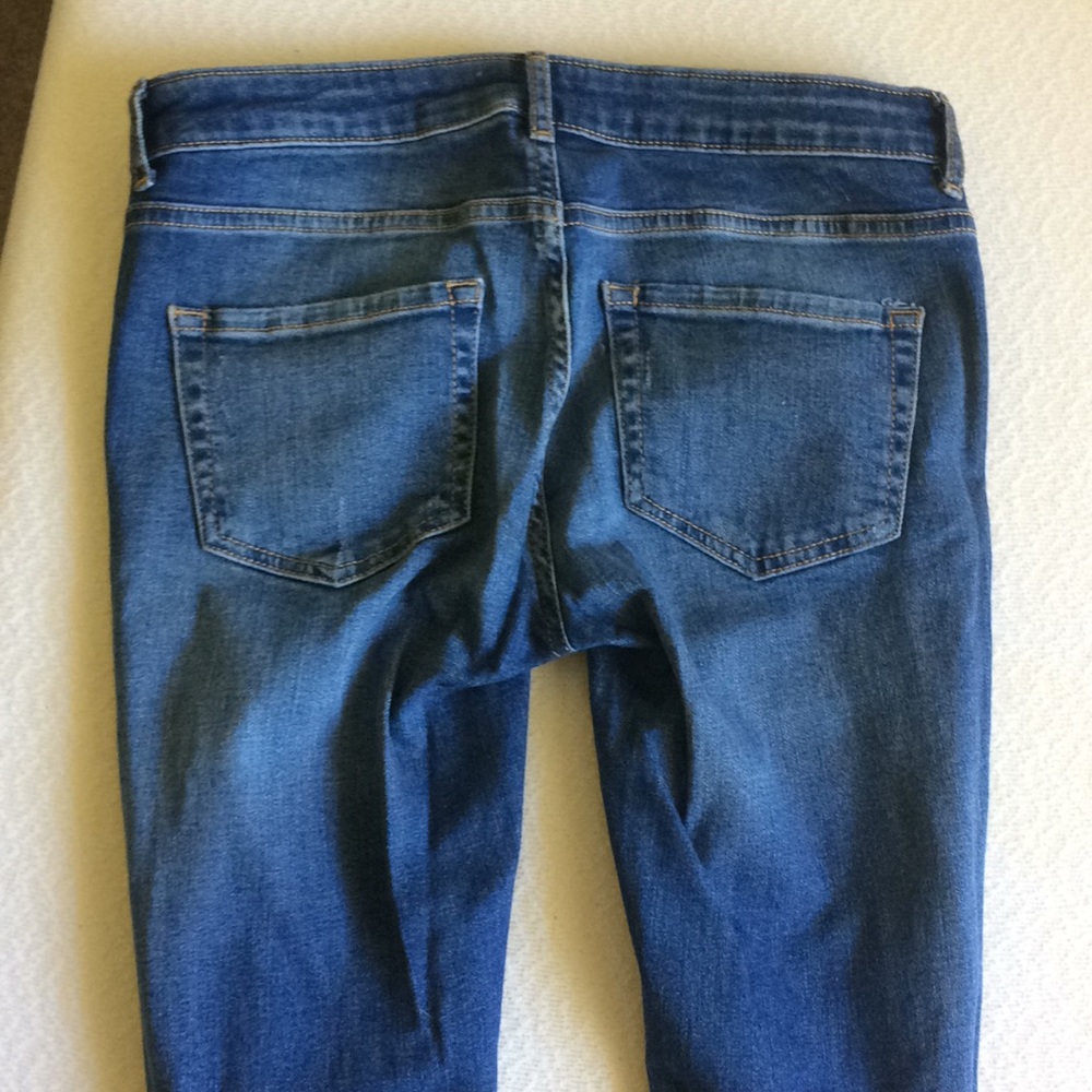 Forever 21 new jeans size 27 skinny